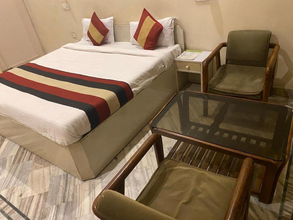 Lavi Hotel Hari Darshan - 10 Meter From Golden Temple Amritsar Exterior foto