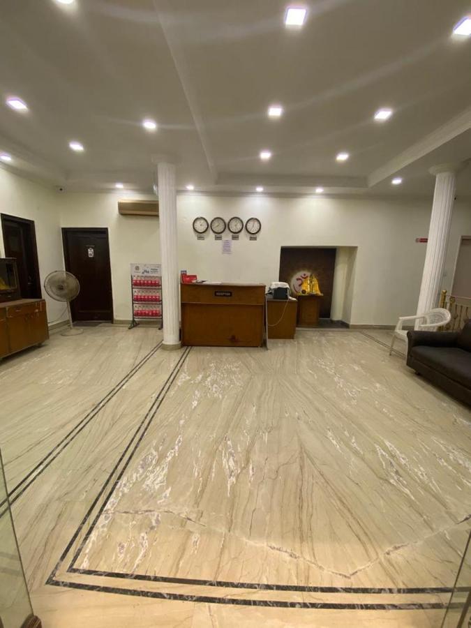 Lavi Hotel Hari Darshan - 10 Meter From Golden Temple Amritsar Exterior foto